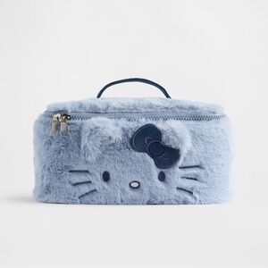 GAPx Hello Kitty Soft Blue toiletry Bag